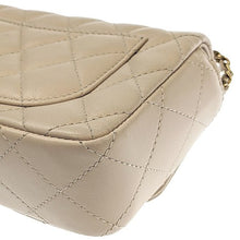 画像をギャラリービューアに読み込む, CHANEL<br >ミニフラップバッグ