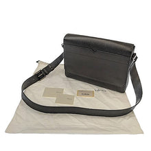 画像をギャラリービューアに読み込む, Valextra<br >Vライン ショルダーバッグ