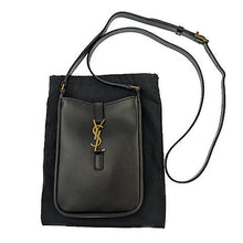 画像をギャラリービューアに読み込む, SAINT LAURENT<br >ミニバーティカル レザー ショルダーバッグ

