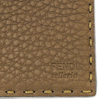 画像をギャラリービューアに読み込む, FENDI&lt;br &gt;セレリア カードケース
