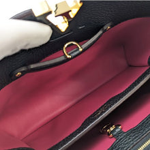 画像をギャラリービューアに読み込む, Louis Vuitton&lt;br &gt;カプシーヌBB
