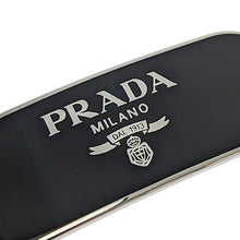 画像をギャラリービューアに読み込む, PRADA&lt;br &gt;ロゴ ヘアクリップ
