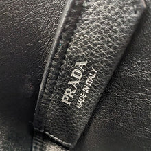 画像をギャラリービューアに読み込む, PRADA&lt;br &gt;レザー ミニハンドバッグ
