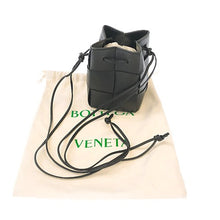 画像をギャラリービューアに読み込む, Bottega Veneta<br >ミニカセット ショルダーバッグ
