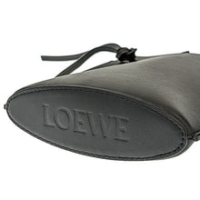 画像をギャラリービューアに読み込む, LOEWE&lt;br &gt;ダイスポケット レザー ショルダーバッグ
