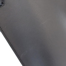 画像をギャラリービューアに読み込む, LOEWE&lt;br &gt;ダイスポケット レザー ショルダーバッグ
