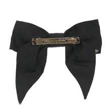 画像をギャラリービューアに読み込む, CHANEL&lt;br &gt;リボン ヘアバレッタ
