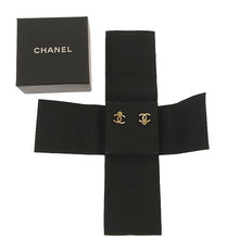 画像をギャラリービューアに読み込む, CHANEL<br >ココマーク ピアス
