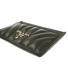 画像をギャラリービューアに読み込む, PRADA<br >カードケース
