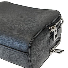 画像をギャラリービューアに読み込む, LOEWE&lt;br &gt;クロスボディ カメラバッグ ミニ
