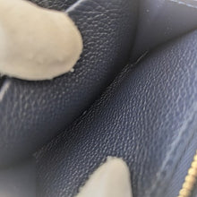 画像をギャラリービューアに読み込む, Louis Vuitton&lt;br &gt;ポルトフォイユ・クレア
