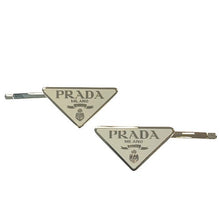 画像をギャラリービューアに読み込む, PRADA<br >メタル ヘアピン
