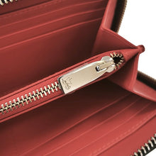 画像をギャラリービューアに読み込む, Christian Louboutin<br >長財布
