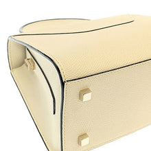 画像をギャラリービューアに読み込む, Valextra&lt;br &gt;ミニ イジィデ
