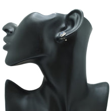 画像をギャラリービューアに読み込む, Pt850&lt;br /&gt;サファイア×ダイヤモンド フラワーピアス
