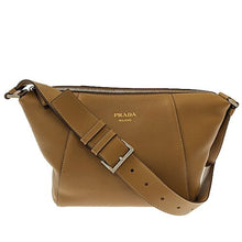 画像をギャラリービューアに読み込む, PRADA&lt;br &gt;ショルダーバッグ
