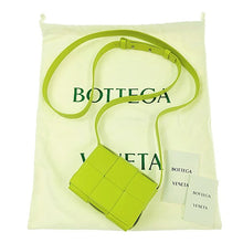 画像をギャラリービューアに読み込む, Bottega Veneta&lt;br &gt;キャンディ カセット
