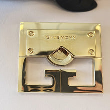 画像をギャラリービューアに読み込む, GIVENCHY<br >ミスティック 2WAYバッグ
