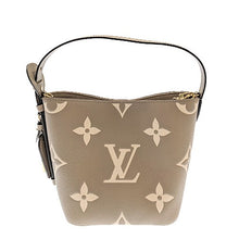 画像をギャラリービューアに読み込む, Louis Vuitton&lt;br &gt;オール・インBB
