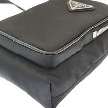 画像をギャラリービューアに読み込む, PRADA&lt;br &gt;Re-Nylon スマートフォンケース
