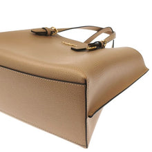 画像をギャラリービューアに読み込む, COACH<br >モリー トート 25
