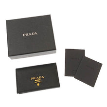 画像をギャラリービューアに読み込む, PRADA<br >カードケース
