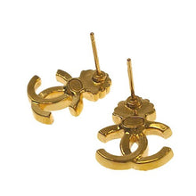 画像をギャラリービューアに読み込む, CHANEL&lt;br &gt;ココマーク×貝 ピアス
