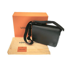 画像をギャラリービューアに読み込む, Louis Vuitton<br >ディストリクト PM NV3
