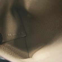 画像をギャラリービューアに読み込む, HERMES<br >バスティア
