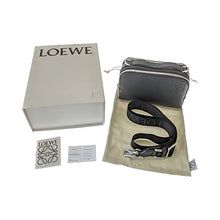 画像をギャラリービューアに読み込む, LOEWE&lt;br &gt;クロスボディ カメラバッグ ミニ
