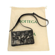 画像をギャラリービューアに読み込む, Bottega Veneta&lt;br &gt;スモールカセット
