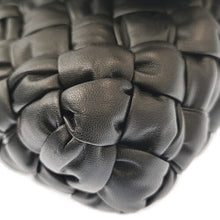 画像をギャラリービューアに読み込む, Bottega Veneta<br >ランプル メッセンジャーバッグ
