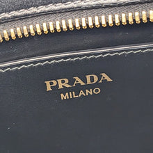 画像をギャラリービューアに読み込む, PRADA&lt;br &gt;ショルダーバッグ
