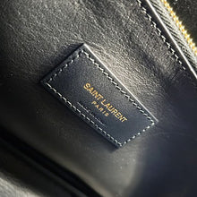 画像をギャラリービューアに読み込む, SAINT LAURENT<br >LE 5 À 7 ソフト スモール

