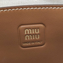 画像をギャラリービューアに読み込む, MIUMIU&lt;br &gt;アイビー レザー ハンドバッグ
