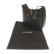 画像をギャラリービューアに読み込む, SAINT LAURENT<br >LE 5 À 7 ソフト ラージ
