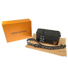 画像をギャラリービューアに読み込む, Louis Vuitton&lt;br &gt;シティ・キーポル
