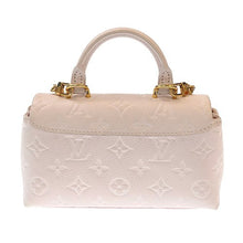画像をギャラリービューアに読み込む, Louis Vuitton<br >ナノ・マドレーヌ
