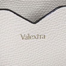 画像をギャラリービューアに読み込む, Valextra&lt;br &gt;ミディアム イジィデ ウィッカー

