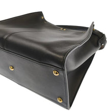 画像をギャラリービューアに読み込む, FENDI<br >ピーカブー エックスライト ミディアム
