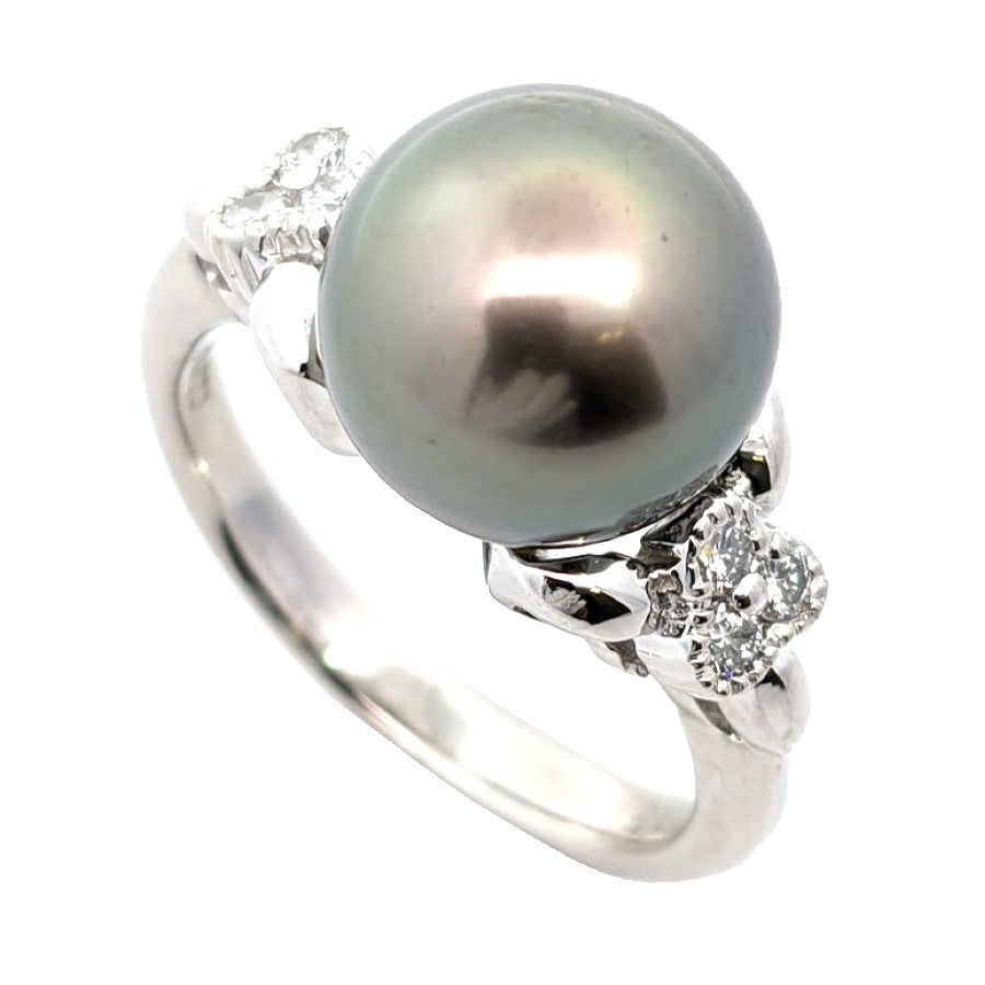 Pt900<br />ブラックパール×ダイヤモンド リング