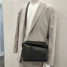 画像をギャラリービューアに読み込む, LOEWE&lt;br &gt;パズルバッグ スモール
