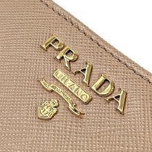 画像をギャラリービューアに読み込む, PRADA&lt;br &gt;二つ折りウォレット
