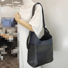 画像をギャラリービューアに読み込む, DELVAUX<br >ソークール レザー ショルダーバッグ
