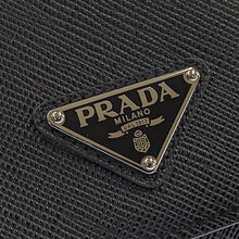 画像をギャラリービューアに読み込む, PRADA&lt;br &gt;サフィアーノレザー ショルダーバッグ
