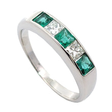 画像をギャラリービューアに読み込む, Pt900&lt;br /&gt;エメラルド×ダイヤモンド リング
