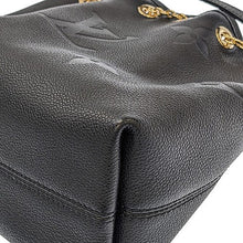 画像をギャラリービューアに読み込む, Louis Vuitton&lt;br &gt;LV バンドル
