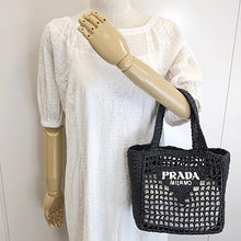 画像をギャラリービューアに読み込む, PRADA&lt;br &gt;スモール クロシェ トートバッグ
