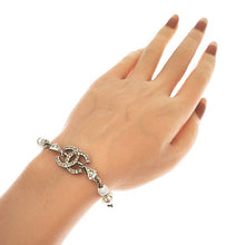 画像をギャラリービューアに読み込む, CHANEL<br >ココマーク パール ブレスレット
