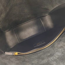 画像をギャラリービューアに読み込む, SAINT LAURENT<br >LE 5 À 7 ソフト ラージ
